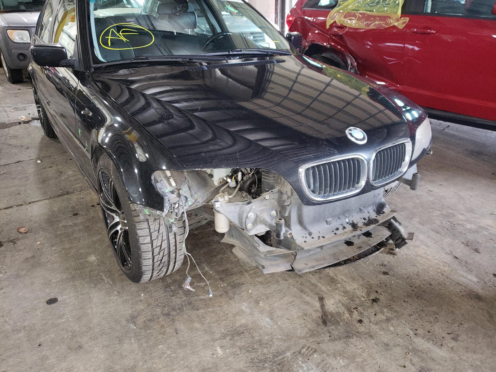 Photo 9 from auction – 2003 BMW 325 I with VIN WBAET37463NJ33146