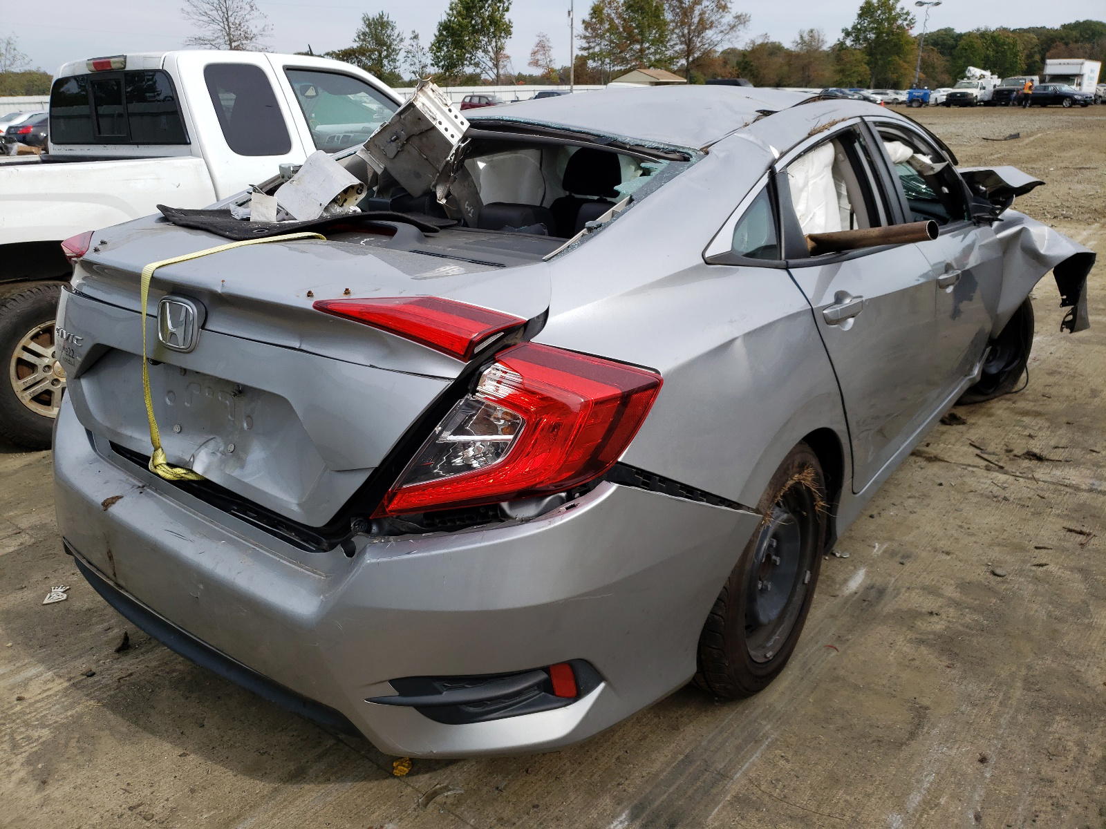 Photo 4 from auction – 2016 HONDA CIVIC LX with VIN 19XFC2F52GE200329