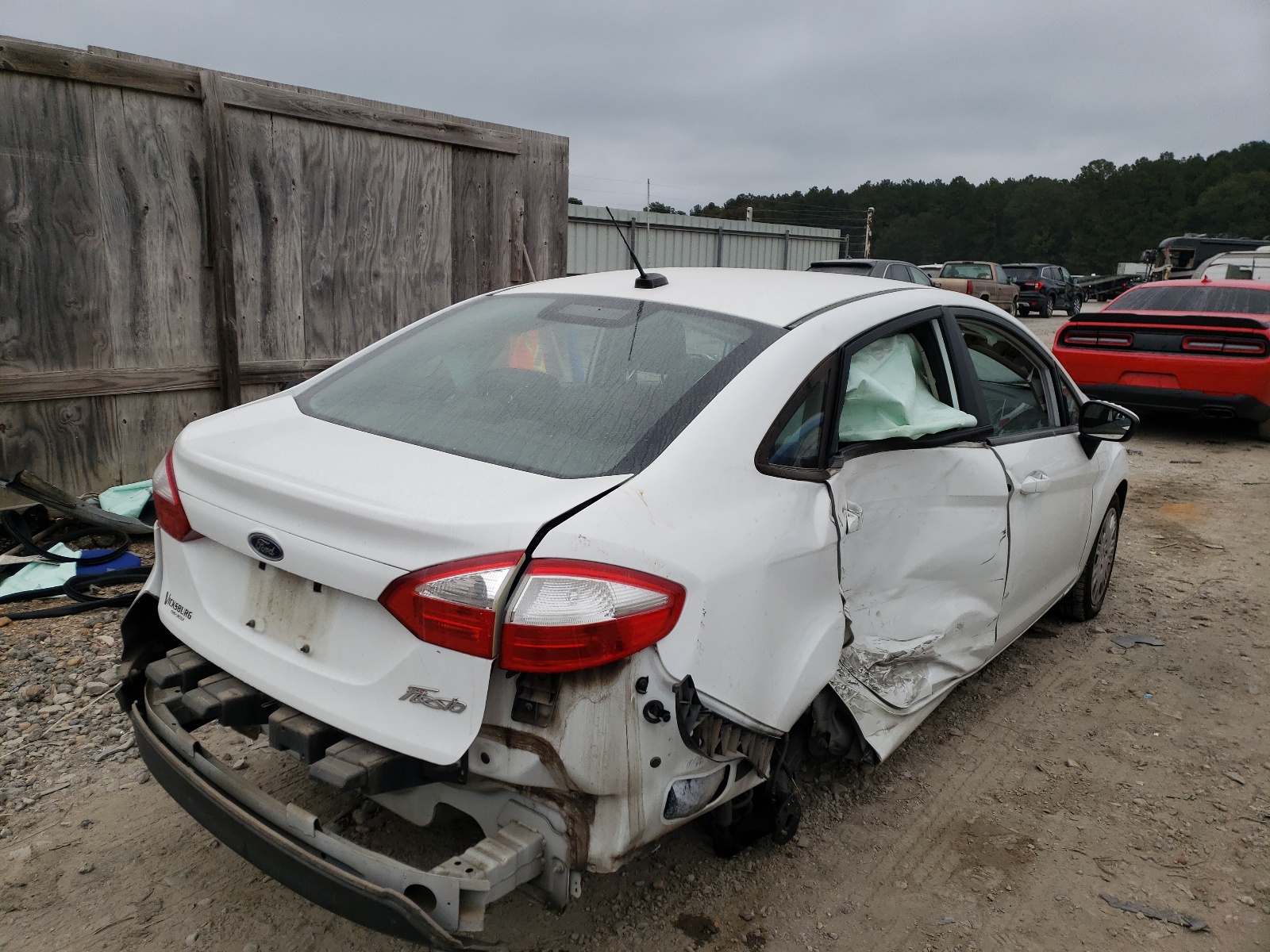 Photo 4 from auction – 2017 FORD FIESTA S with VIN 3FADP4AJ5HM128406
