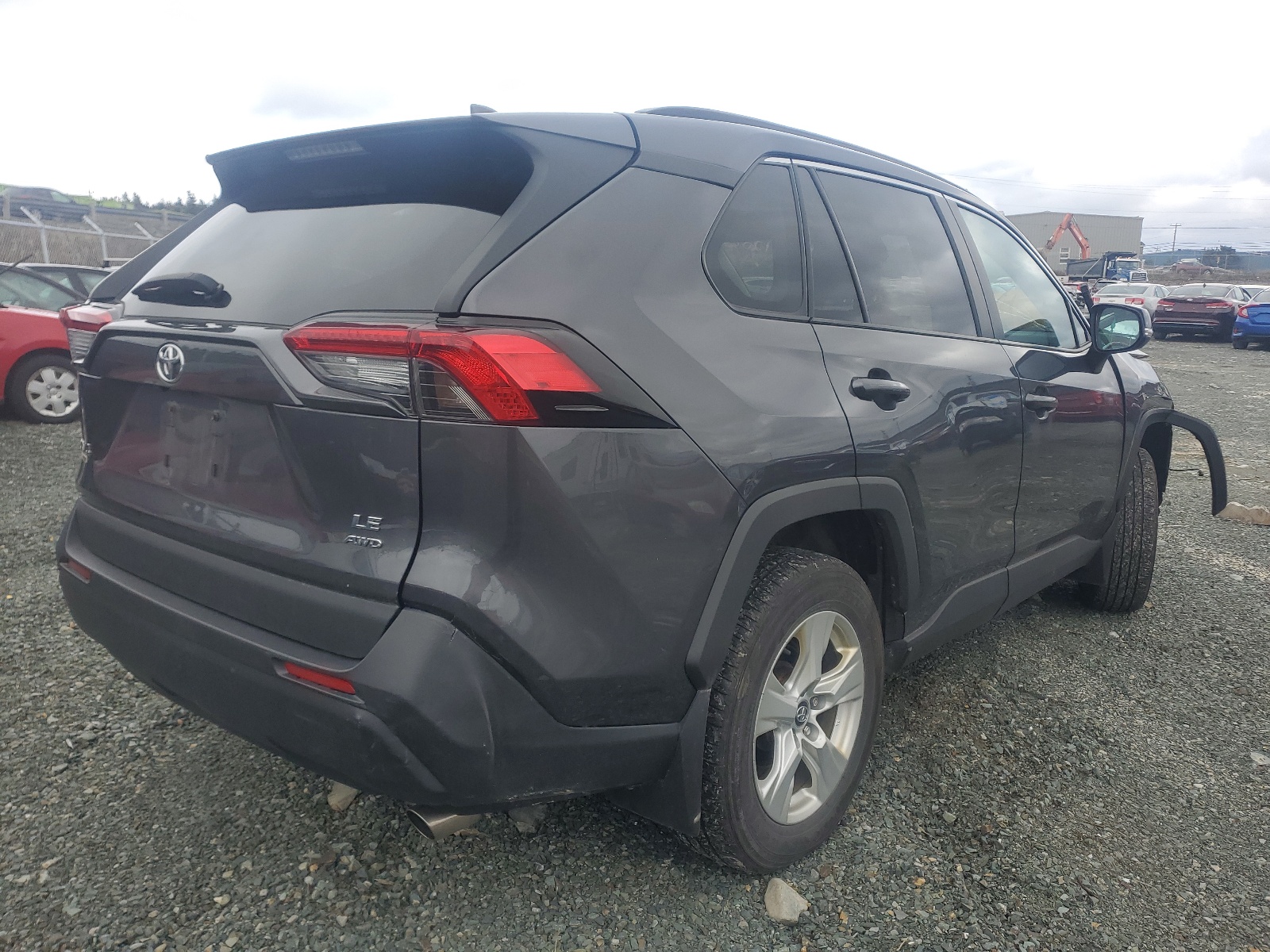 Photo 4 from auction – 2019 TOYOTA RAV4 LE with VIN 2T3B1RFV2KW045761