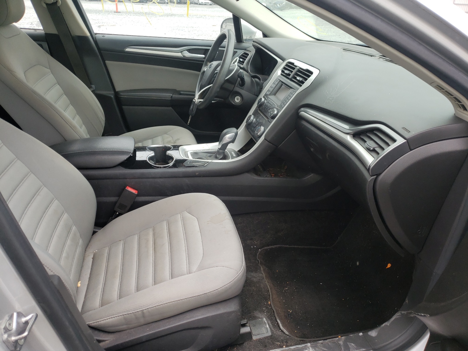 Photo 5 from auction – 2014 FORD FUSION S with VIN 1FA6P0G76E5374220