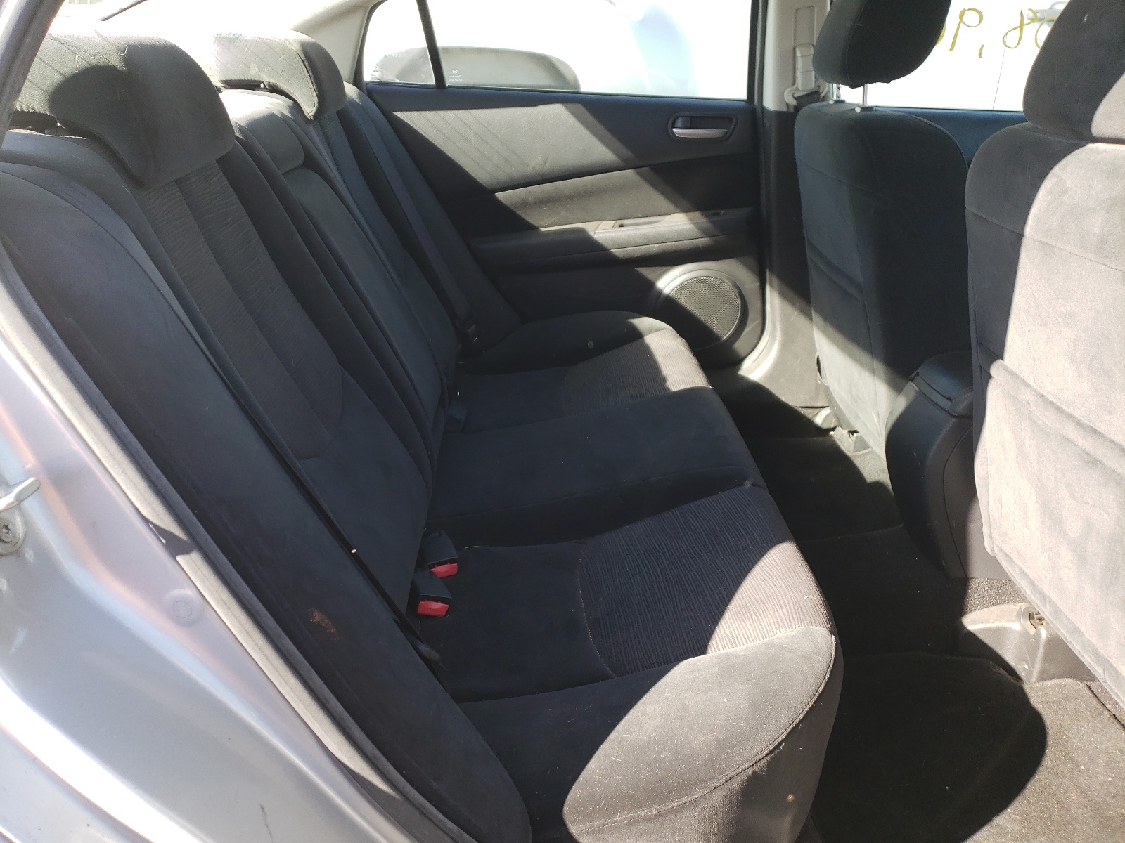 Photo 6 from auction – 2010 MAZDA 6 I with VIN 1YVHZ8BH3A5M27651