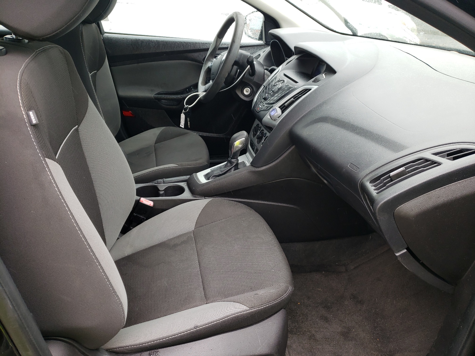 صورة رقم 5 من المزاد - 2013 FORD FOCUS SE مع VIN 1FADP3F22DL210018