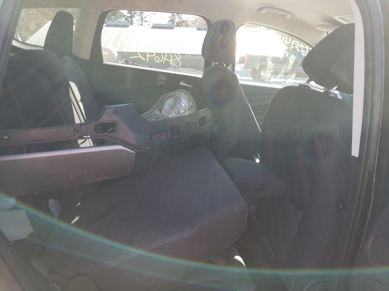Photo 6 from auction – 2016 FORD ESCAPE SE with VIN 1FMCU9GX0GUC16583