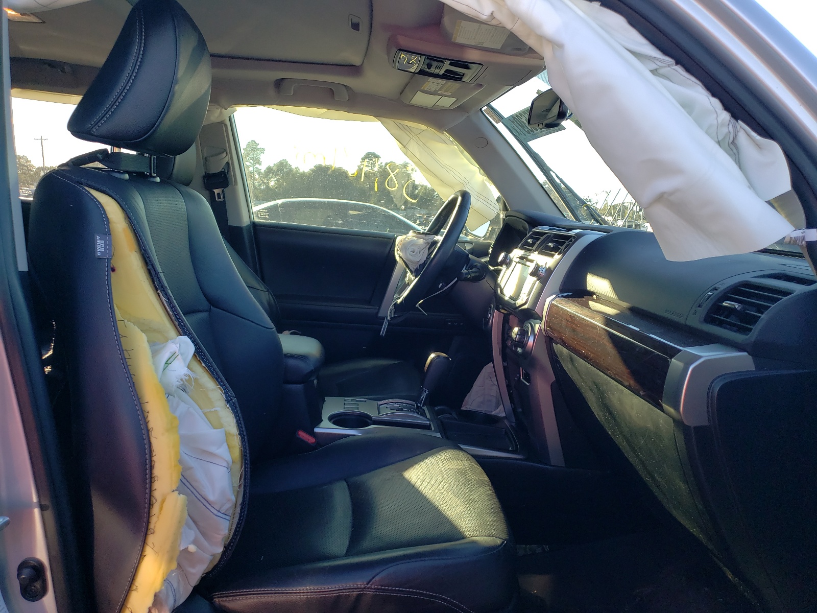 Photo 5 from auction – 2016 TOYOTA 4RUNNER SR with VIN JTEZU5JR9G5143642