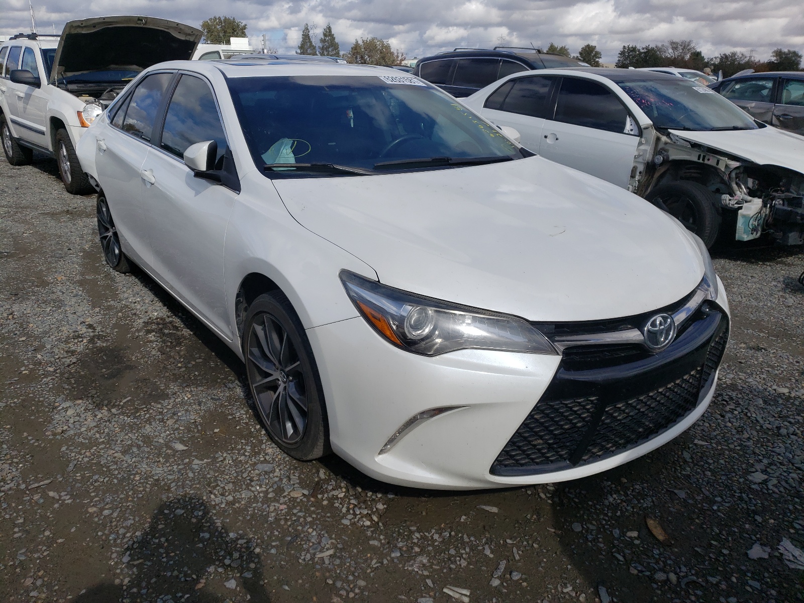 Photo 1 from auction – 2017 TOYOTA CAMRY LE with VIN 4T1BF1FK6HU346690