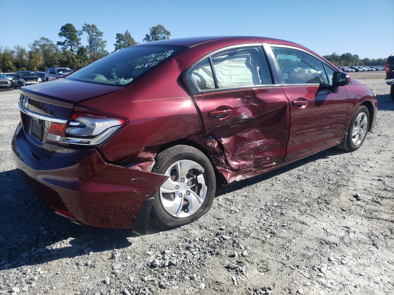 Photo 9 from auction – 2015 HONDA CIVIC LX with VIN 2HGFB2F57FH557125