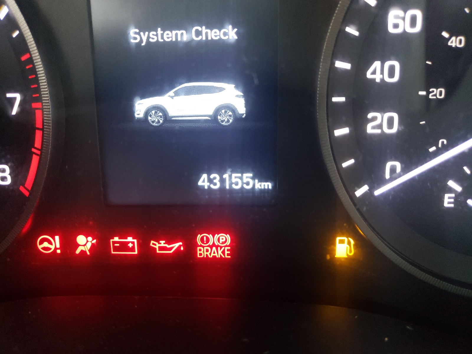 Photo 8 from auction – 2019 HYUNDAI TUCSON SE with VIN KM8J23A42KU044297