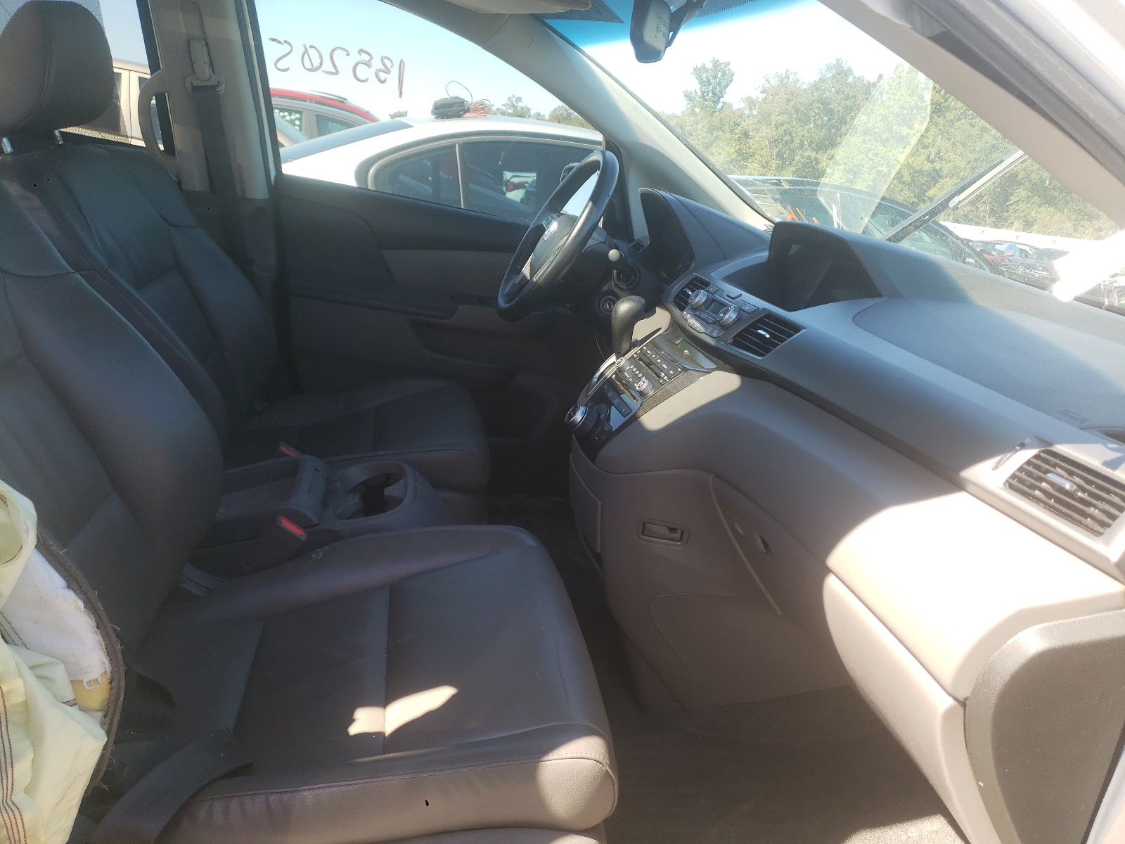 Photo 5 from auction – 2012 HONDA ODYSSEY TO with VIN 5FNRL5H90CB145558
