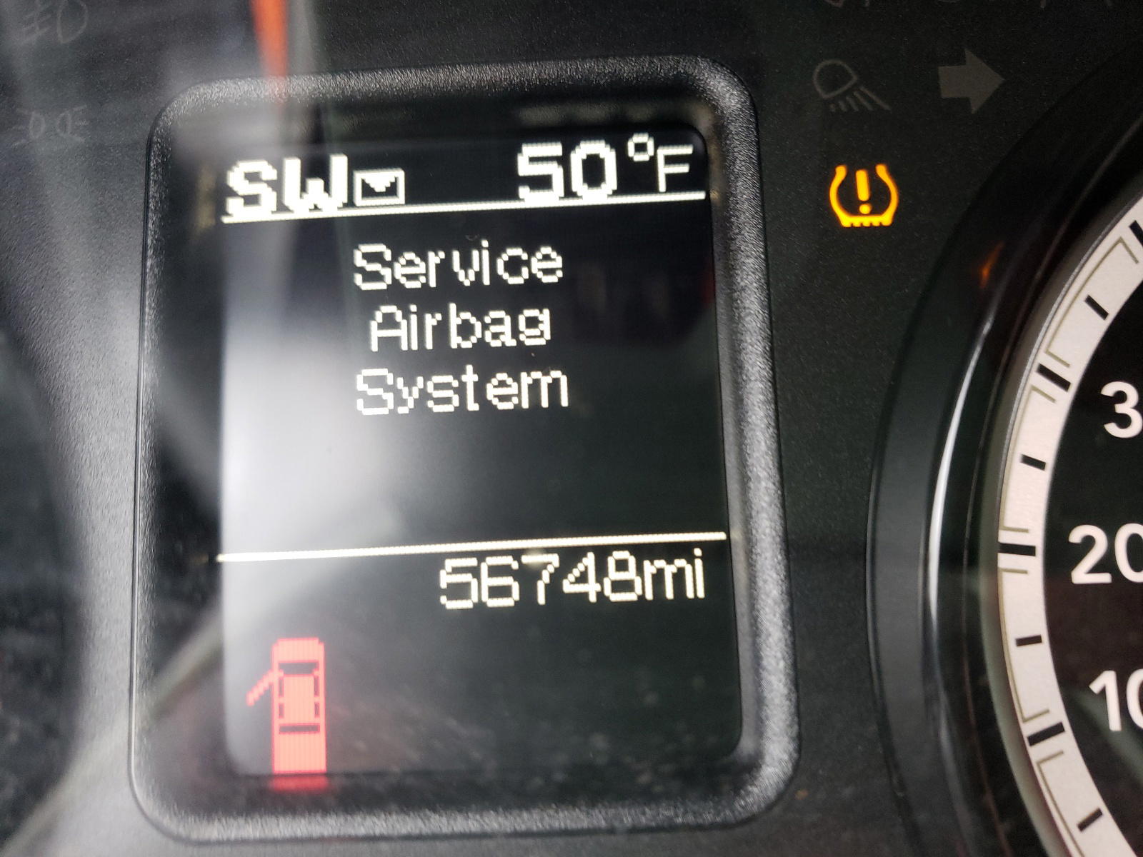 Photo 8 from auction – 2018 RAM 1500 ST with VIN 1C6RR6KT4JS305621