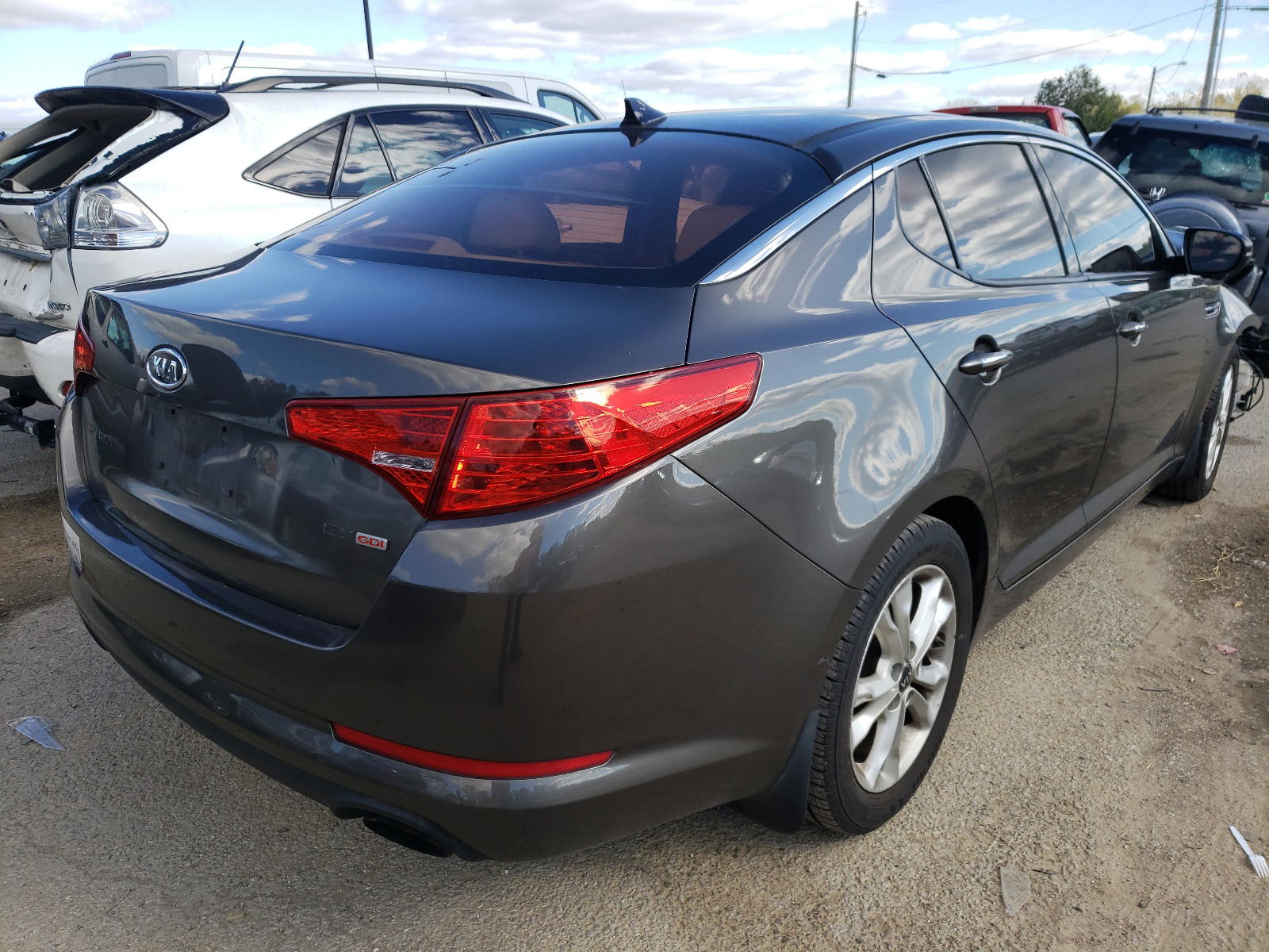 Photo 4 from auction – 2011 KIA OPTIMA EX with VIN KNAGN4A72B5083677