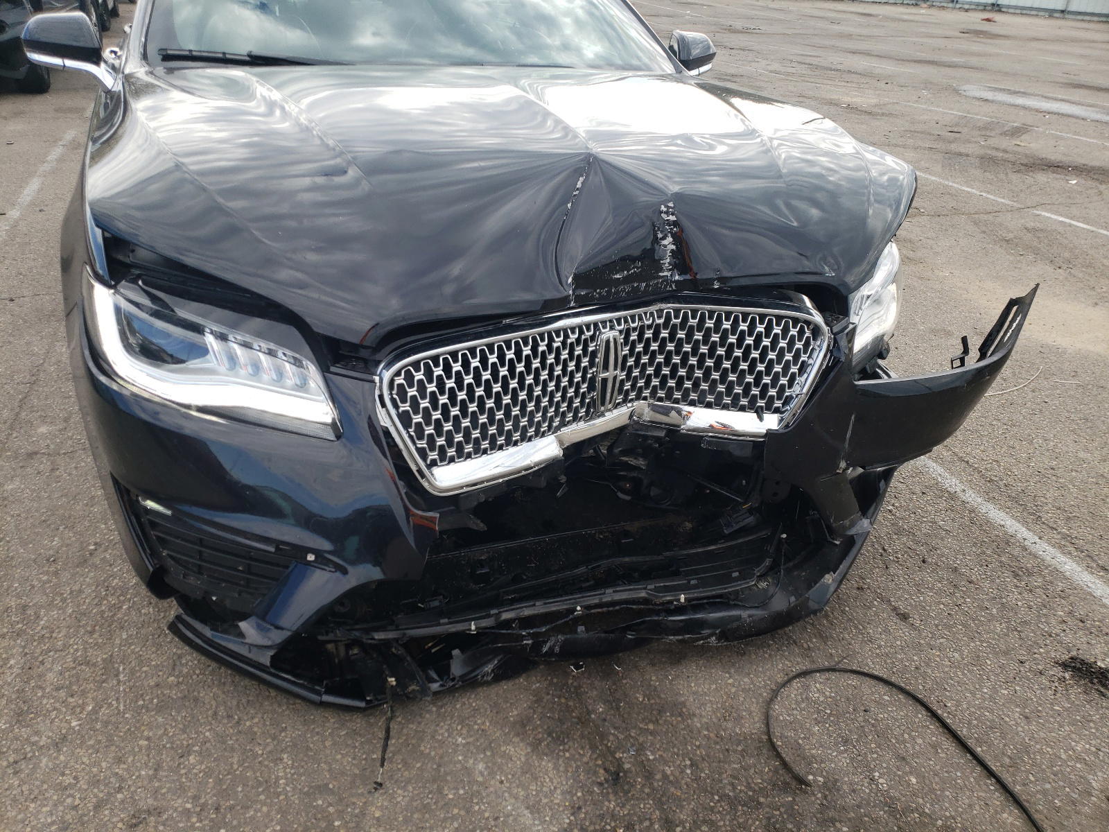 Photo 9 from auction – 2020 LINCOLN MKZ with VIN 3LN6L5A97LR615351