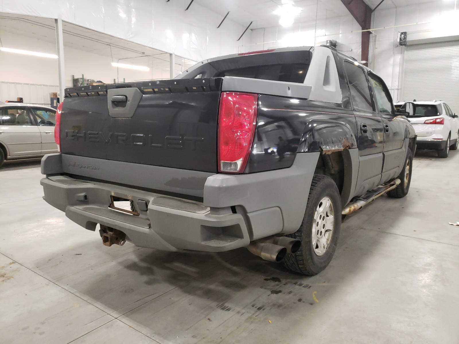 Photo 4 from auction – 2002 CHEVROLET AVALANCHE with VIN 3GNEK13T62G236444