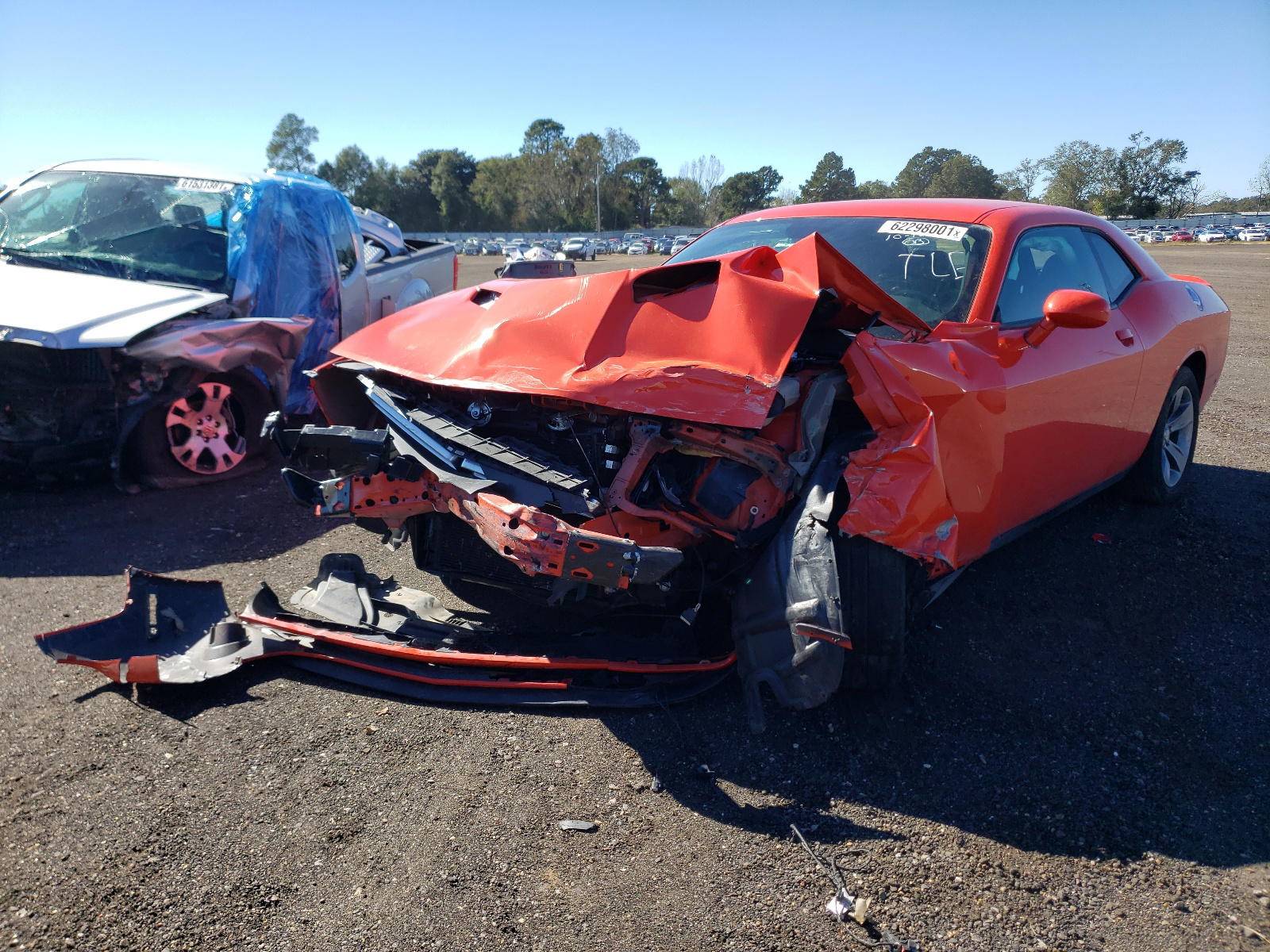 Photo 2 from auction – 2019 DODGE CHALLENGER with VIN 2C3CDZAG7KH649542