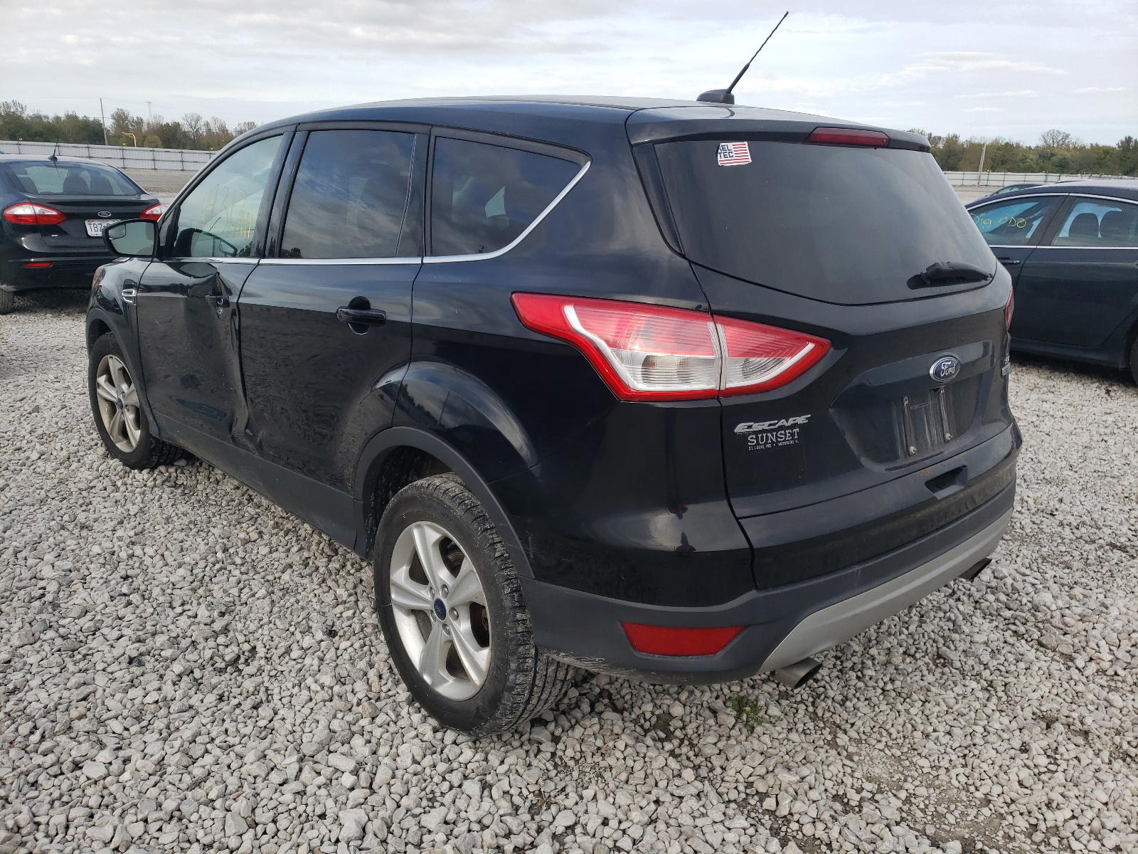Photo 3 from auction – 2016 FORD ESCAPE SE with VIN 1FMCU0GX2GUB59072