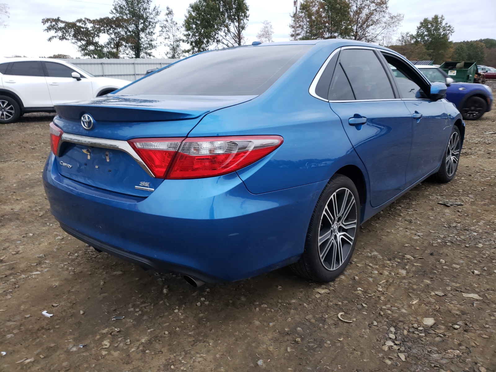 Photo 4 from auction – 2016 TOYOTA CAMRY LE with VIN 4T1BF1FK7GU560926