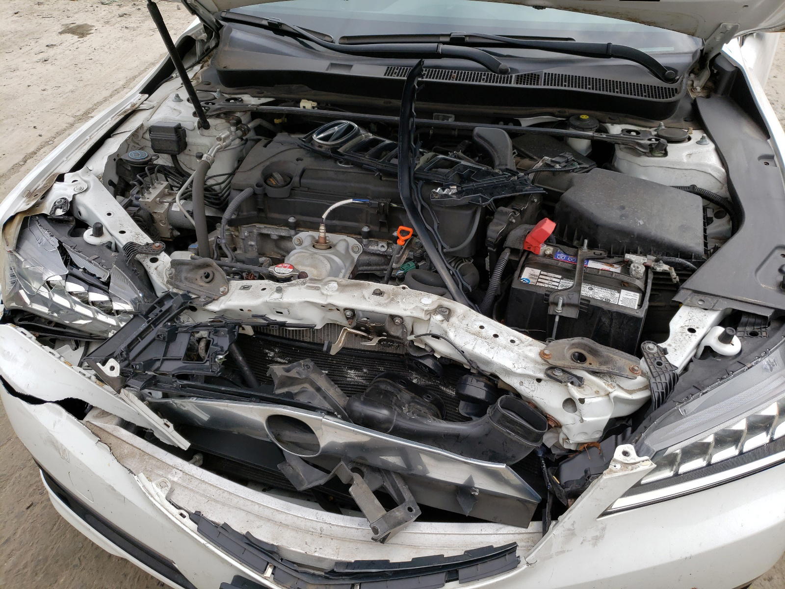 Photo 7 from auction – 2015 ACURA TLX with VIN 19UUB1F35FA002379