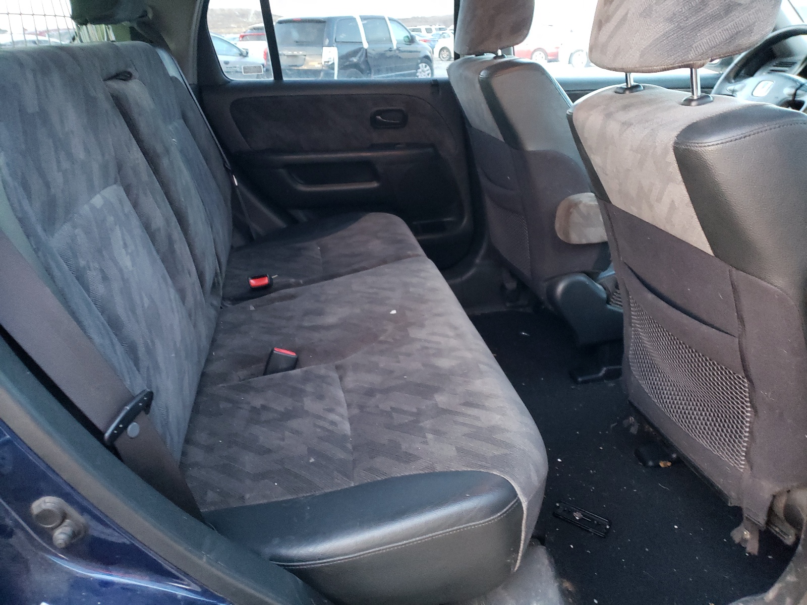 Zdjęcie 6 z aukcji – 2004 HONDA CR-V z VIN SHSRD78824U202059