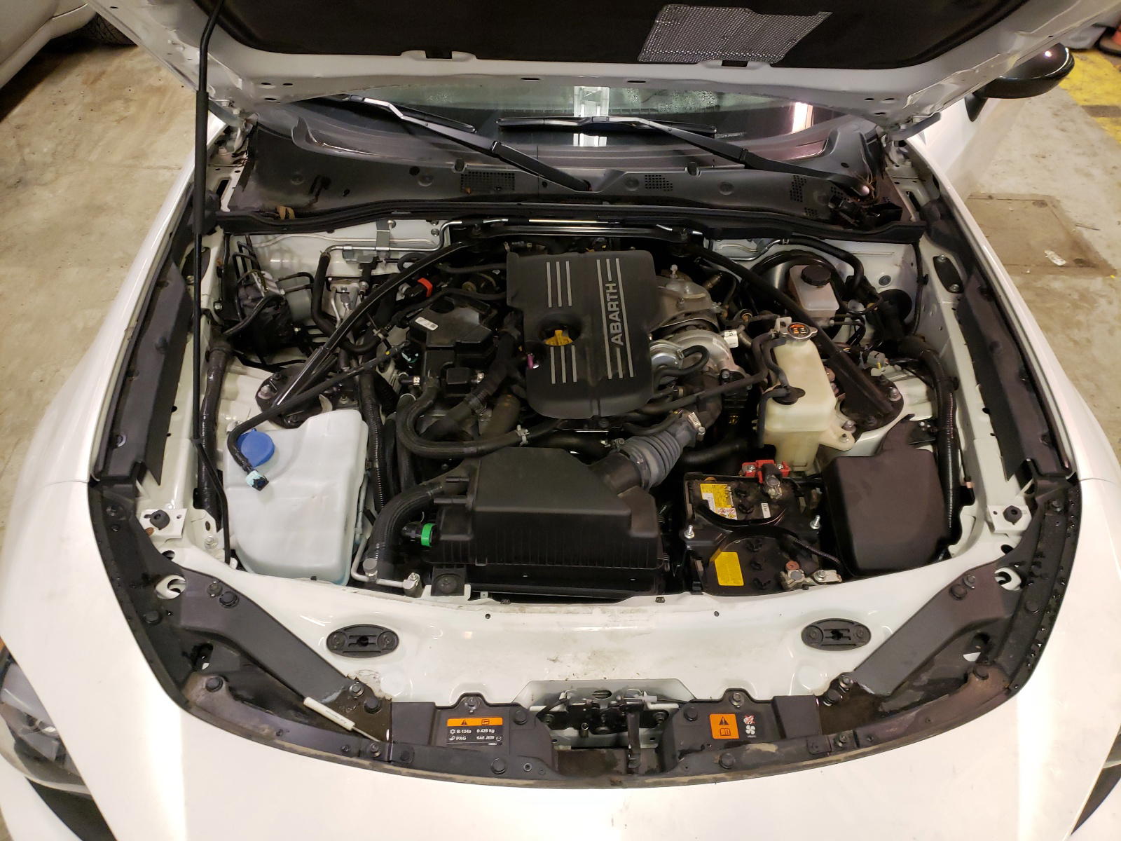 Photo 7 from auction – 2019 FIAT 124 SPIDER with VIN JC1NFAEK2K0141740