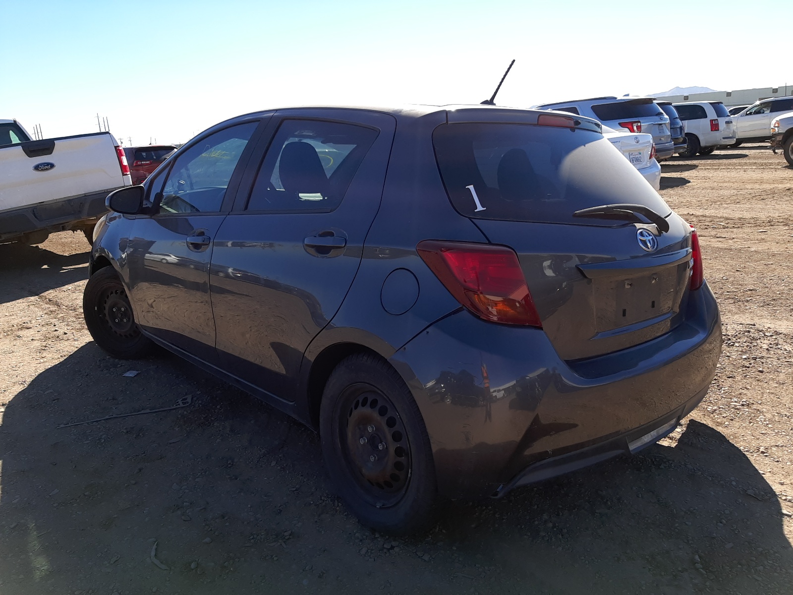 Photo 3 from auction – 2015 TOYOTA YARIS with VIN VNKKTUD32FA037511