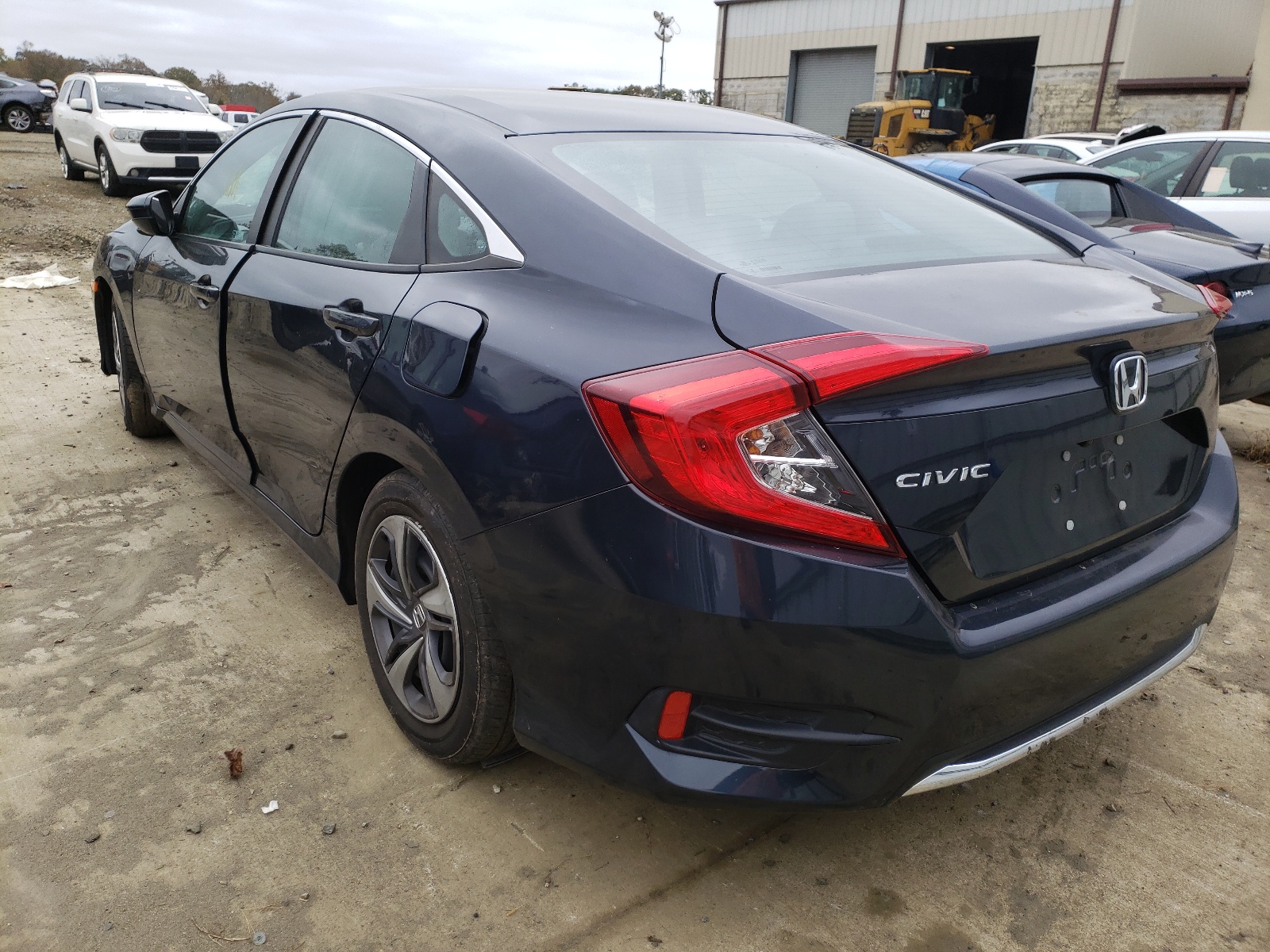 Photo 3 from auction – 2019 HONDA CIVIC LX with VIN 2HGFC2F67KH592862