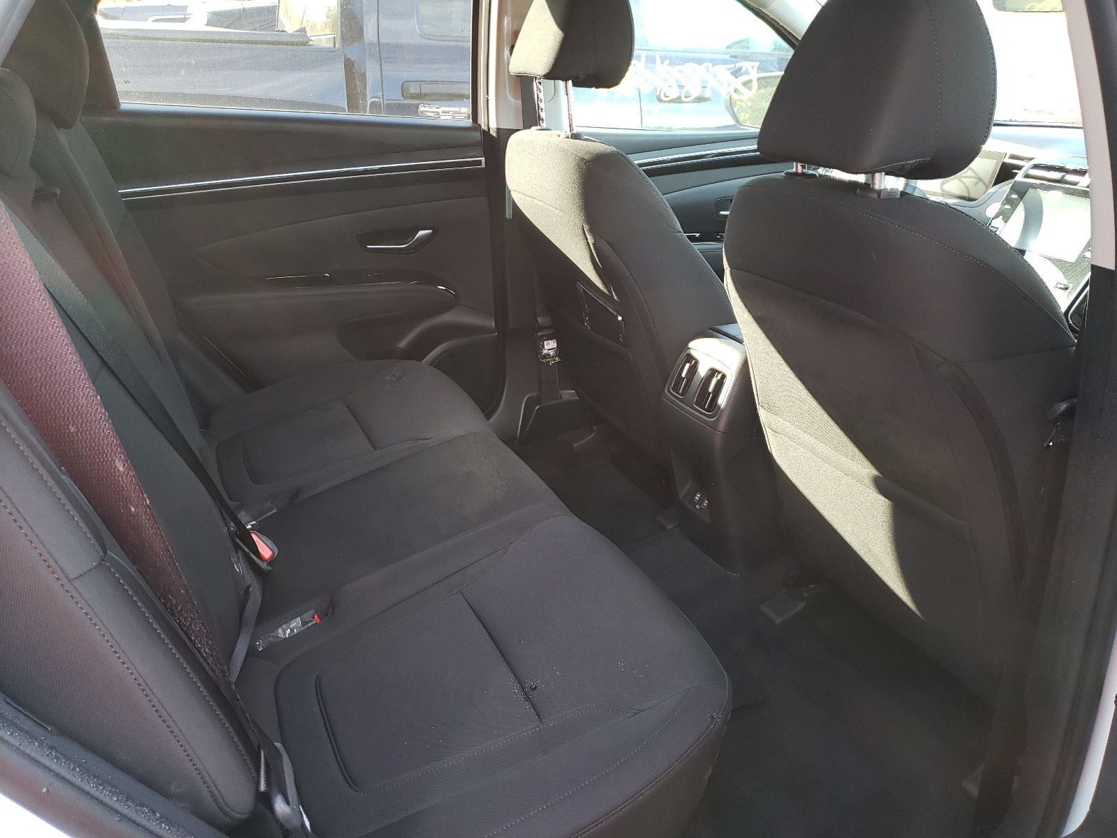 Photo 6 from auction – 2022 HYUNDAI TUCSON SEL with VIN 5NMJFCAE4NH010083