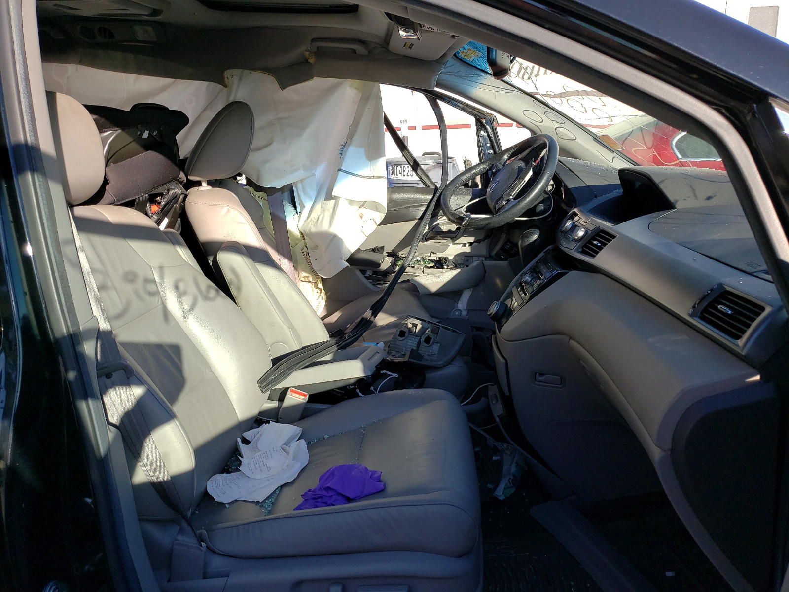 Photo 5 from auction – 2012 HONDA ODYSSEY EX with VIN 5FNRL5H63CB095955