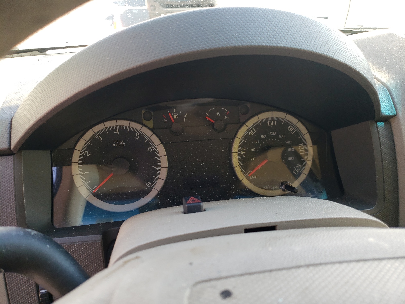 Photo 8 from auction – 2008 FORD ESCAPE XLS with VIN 1FMCU02Z78KB01013