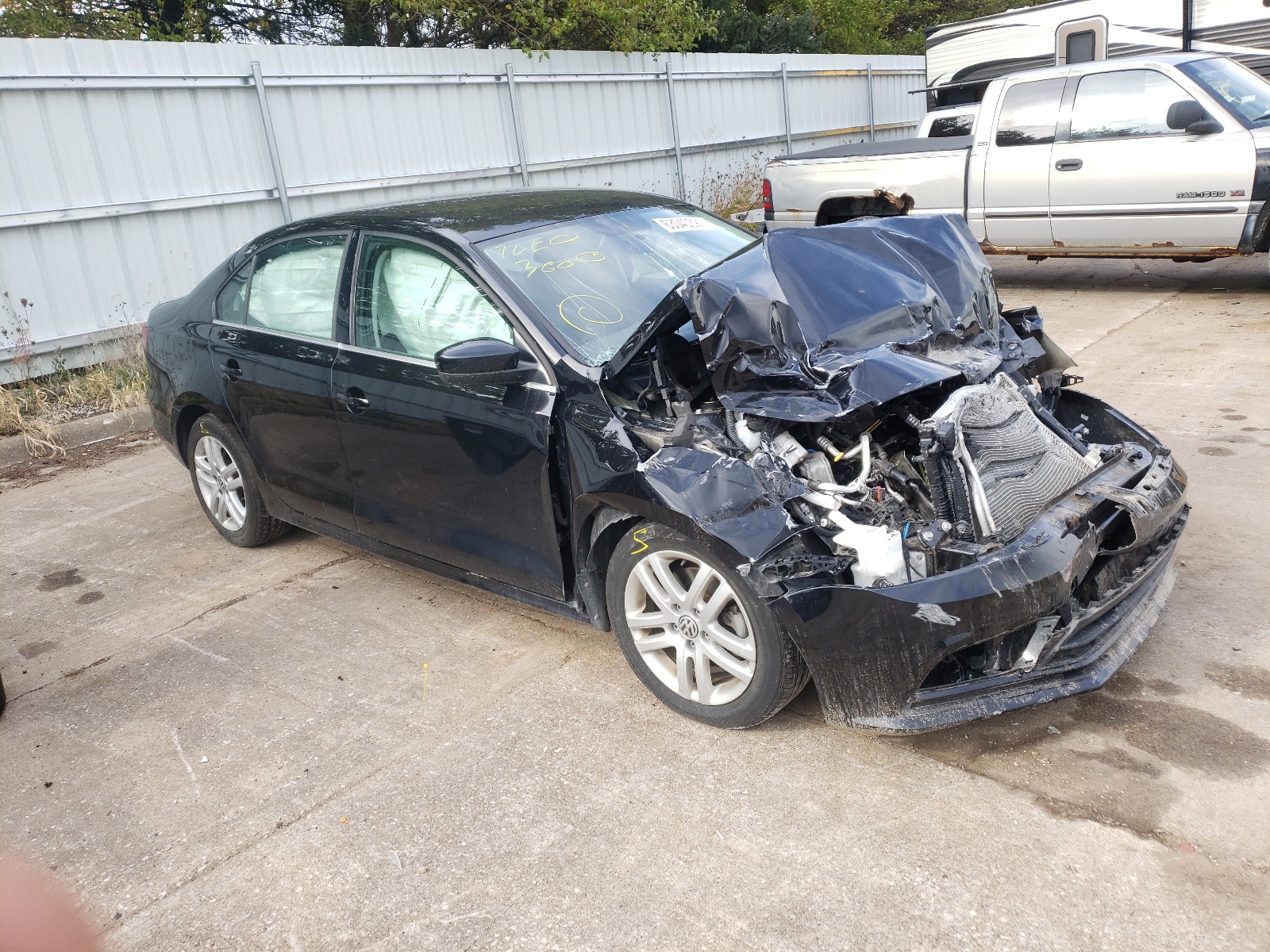 Photo 1 from auction – 2017 VOLKSWAGEN JETTA S with VIN 3VW2B7AJ2HM370262