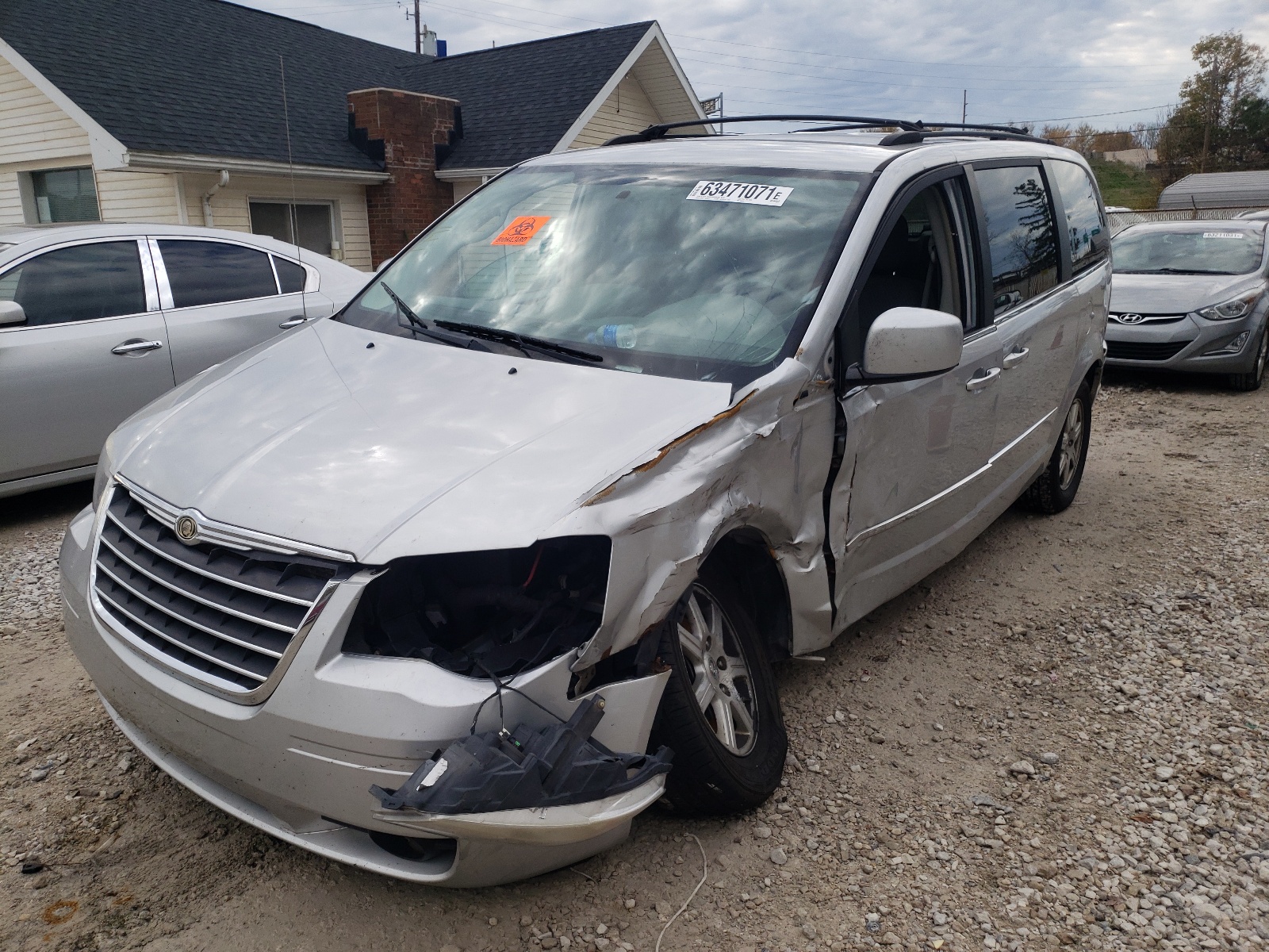Photo 9 from auction – 2010 CHRYSLER TOWN & COU with VIN 2A4RR5D17AR494257
