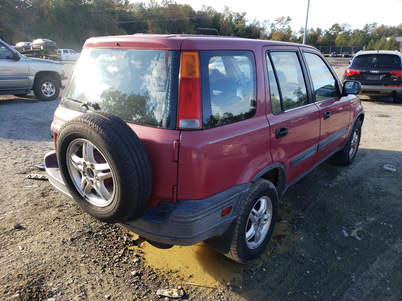 Photo 4 from auction – 1997 HONDA CR-V LX with VIN JHLRD1855VC060446