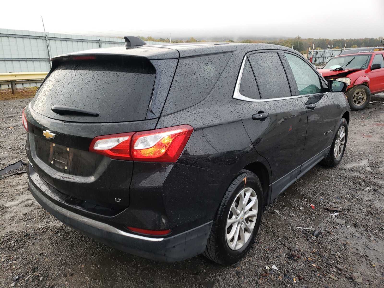 Photo 4 from auction – 2018 CHEVROLET EQUINOX LT with VIN 2GNAXJEV0J6218952