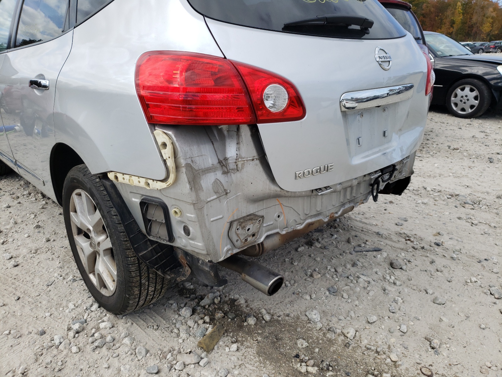 Photo 9 from auction – 2012 NISSAN ROGUE S with VIN JN8AS5MV2CW355761