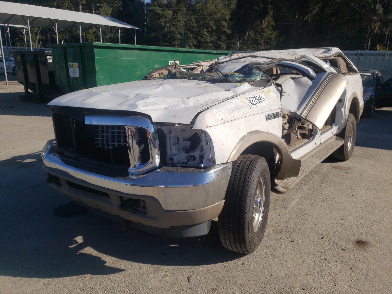 Photo 2 from auction – 2000 FORD EXCURSION with VIN 1FMSU43F5YEC77550