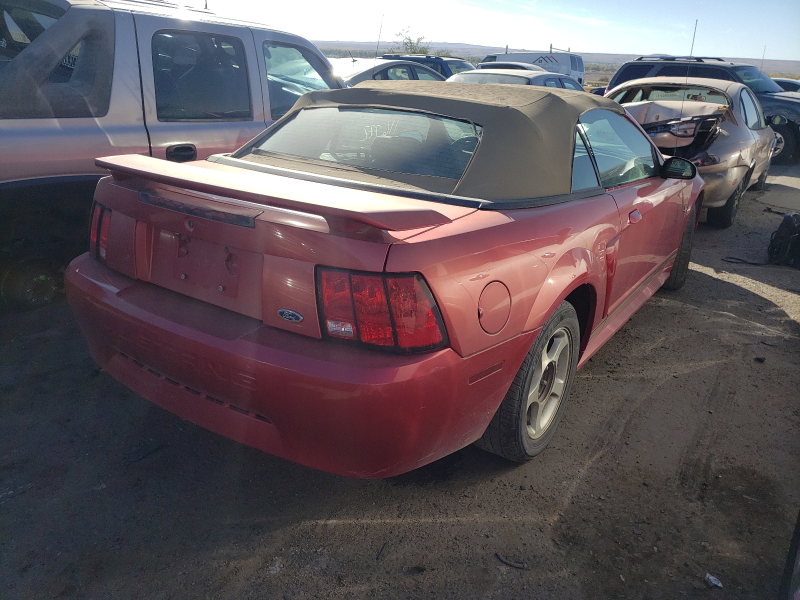 Photo 4 from auction – 2001 FORD MUSTANG with VIN 1FAFP44421F144504