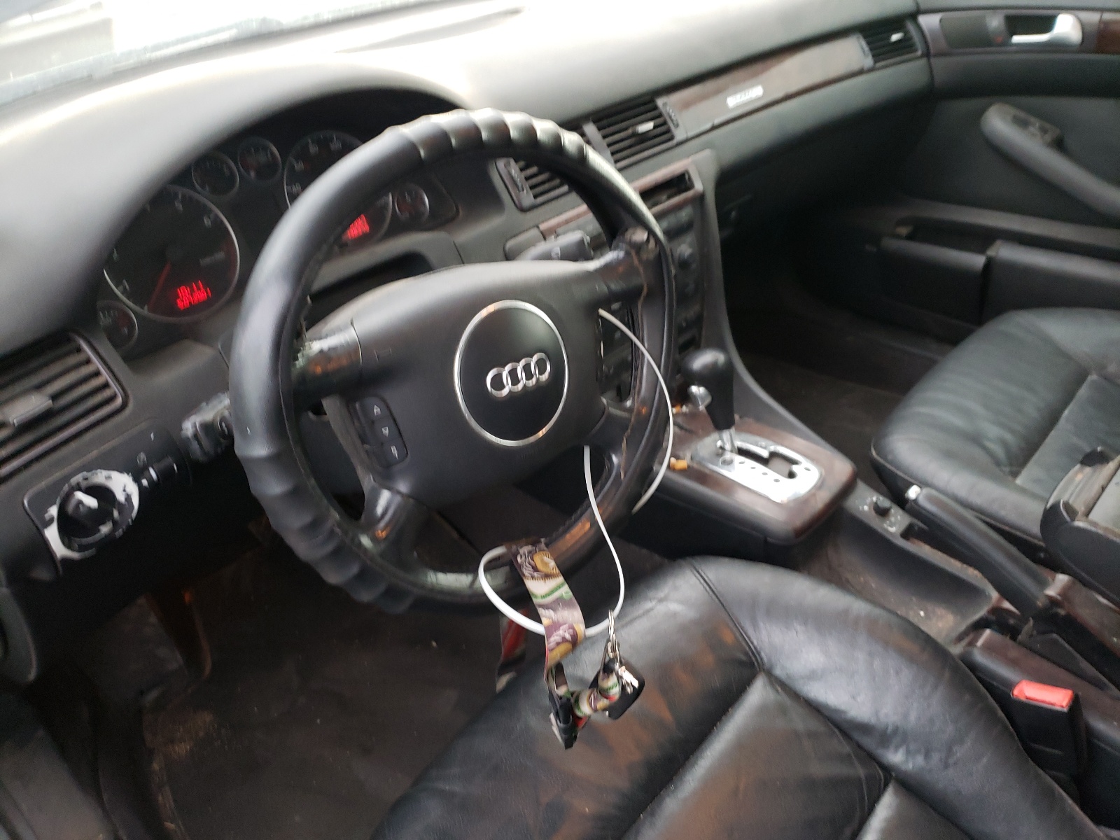 صورة رقم 9 من المزاد - 2004 AUDI A6 2.7T QU مع VIN WAULD54B14N034836