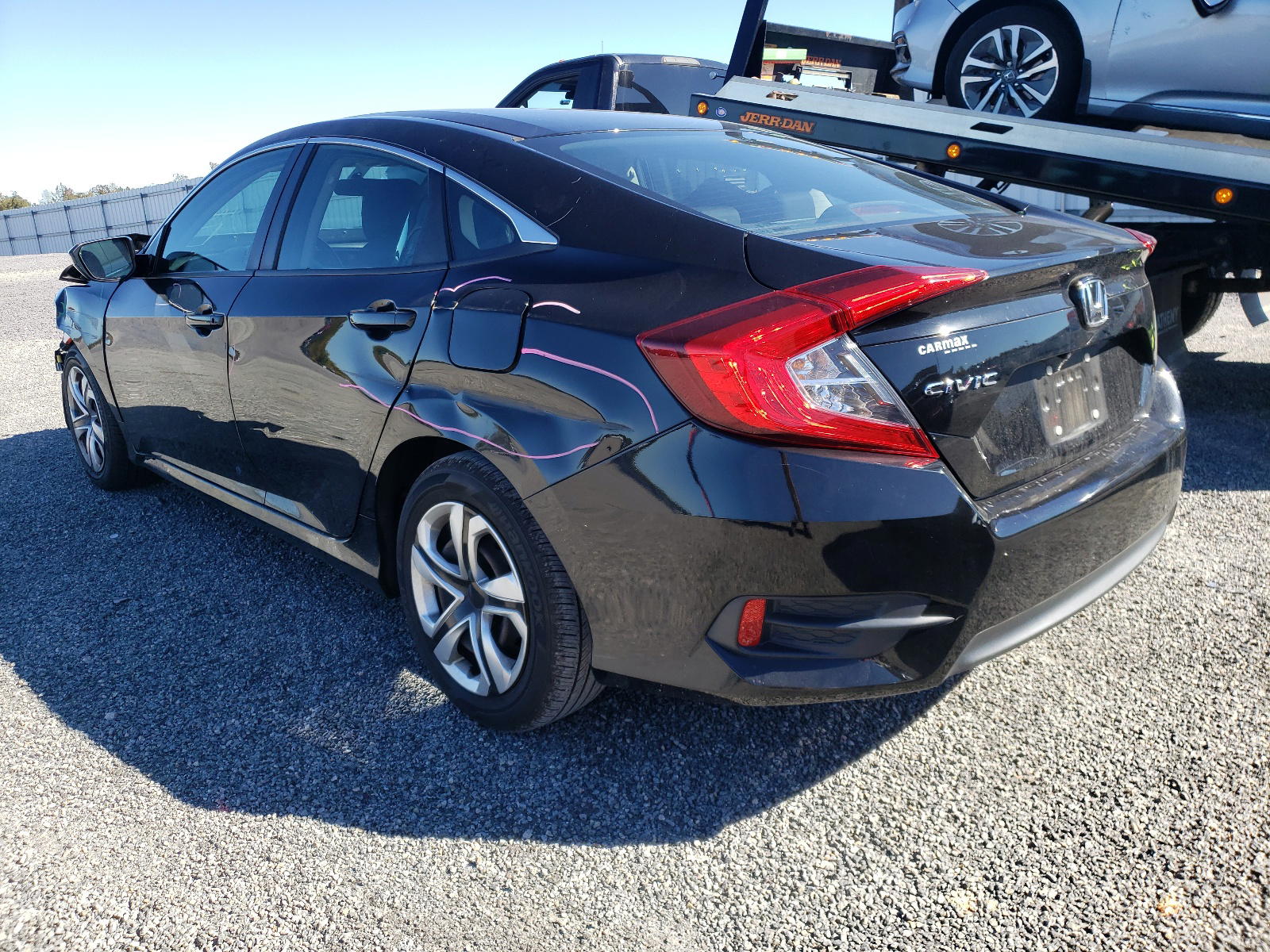 Photo 3 from auction – 2016 HONDA CIVIC LX with VIN 2HGFC2F51GH554607