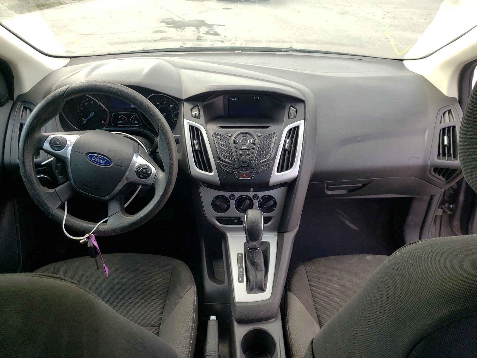 Photo 9 from auction – 2014 FORD FOCUS SE with VIN 1FADP3F2XEL407844
