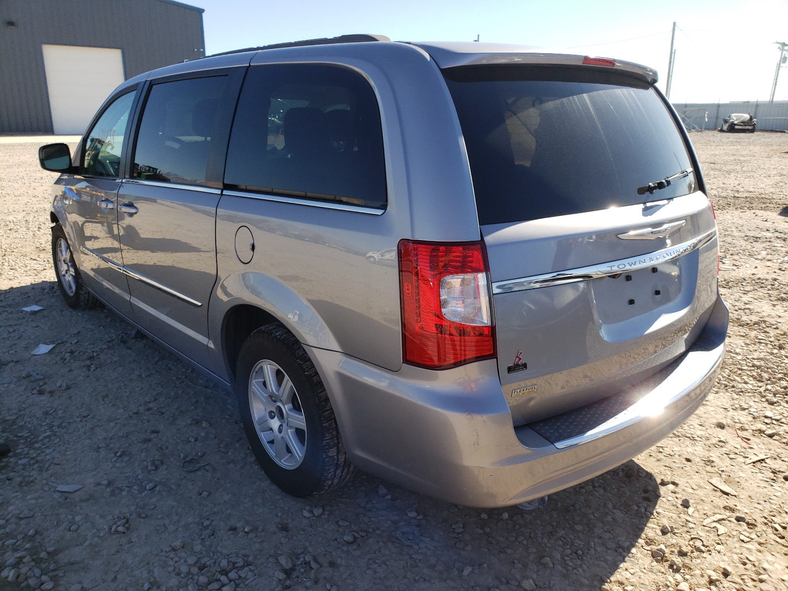Photo 3 from auction – 2013 CHRYSLER TOWN & COU with VIN 2C4RC1BG6DR584141