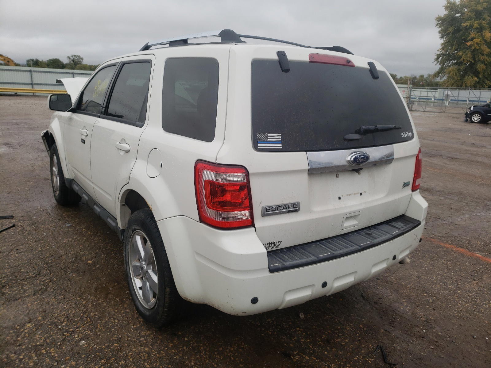 Photo 3 from auction – 2012 FORD ESCAPE LIM with VIN 1FMCU0EG2CKC05055