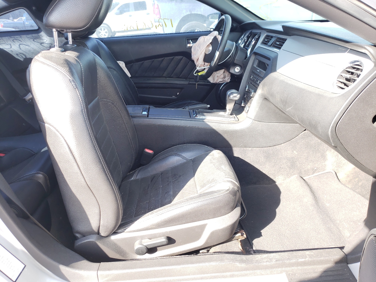 Photo 5 from auction – 2012 FORD MUSTANG with VIN 1ZVBP8AM0C5208520