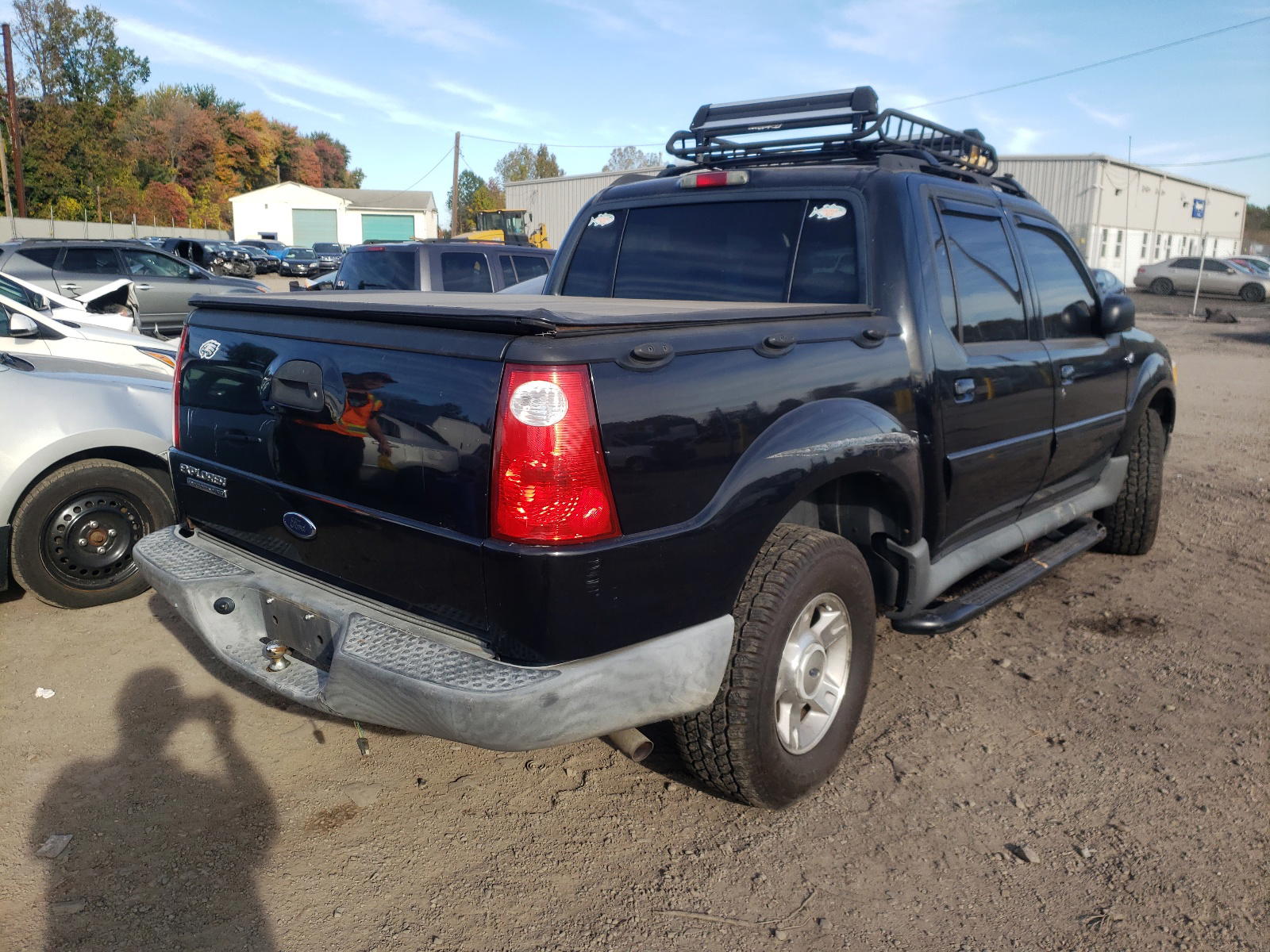 Photo 4 from auction – 2004 FORD EXPLORER S with VIN 1FMZU77K44UC27875