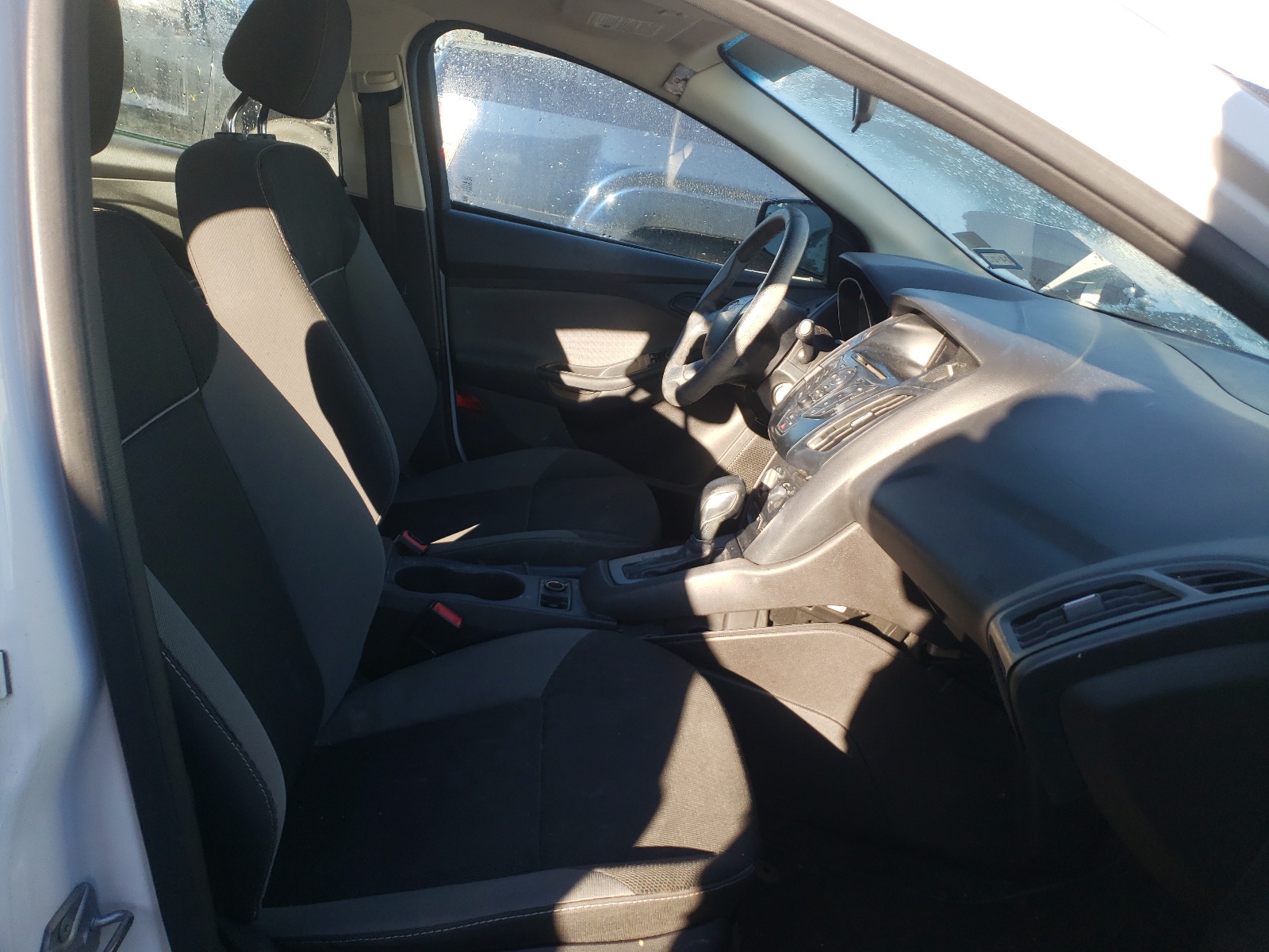 Фото 5 с аукциона – 2014 FORD FOCUS S с VIN 1FADP3E25EL194531