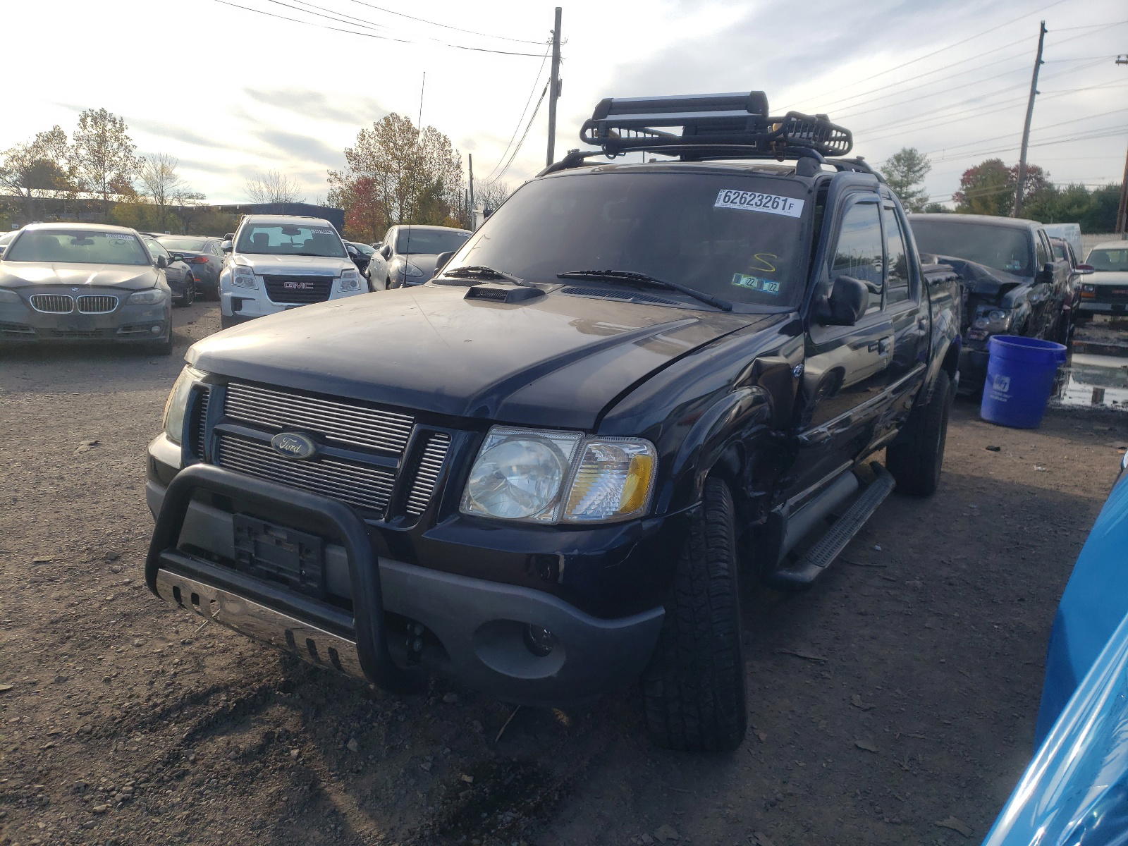 Photo 2 from auction – 2004 FORD EXPLORER S with VIN 1FMZU77K44UC27875