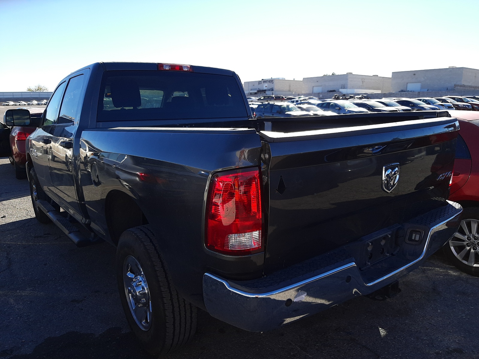 صورة رقم 3 من المزاد - 2018 RAM 2500 ST مع VIN 3C6UR5CLXJG263174