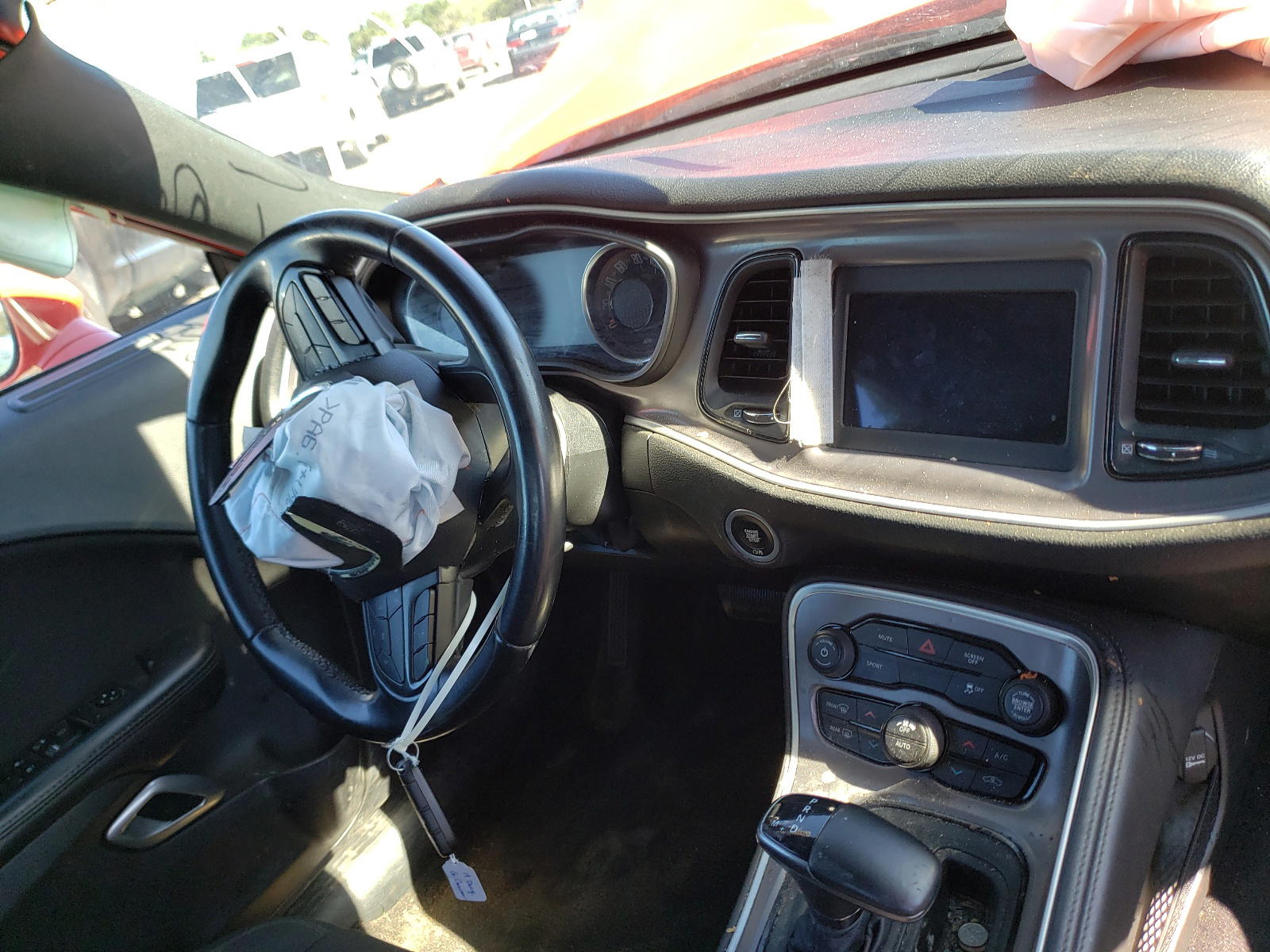 Photo 9 from auction – 2019 DODGE CHALLENGER with VIN 2C3CDZAG7KH649542