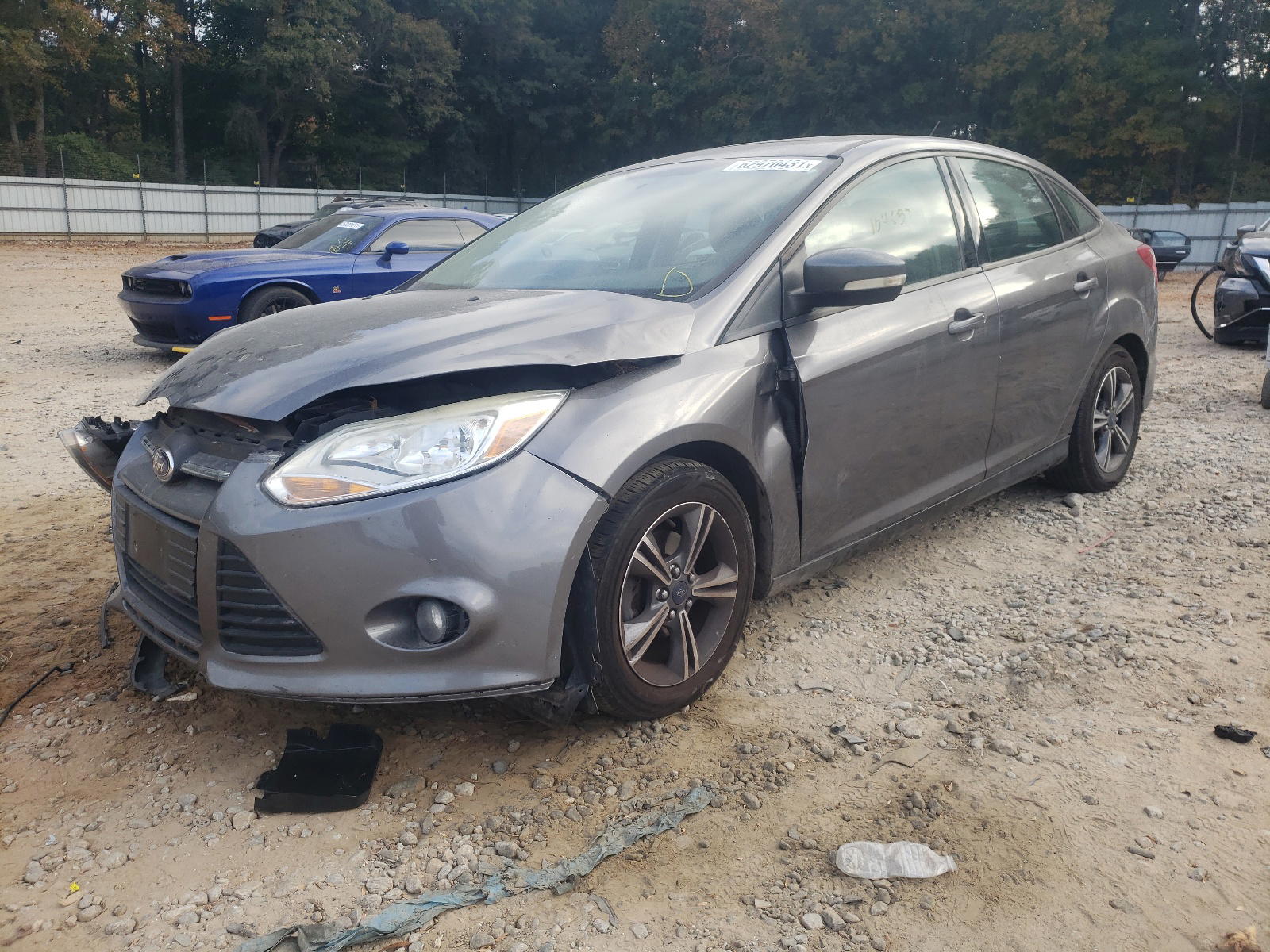 Photo 2 from auction – 2014 FORD FOCUS SE with VIN 1FADP3F22EL105657