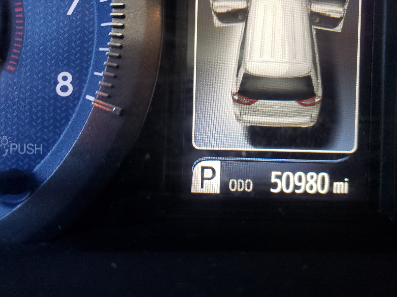 Photo 8 from auction – 2015 TOYOTA SIENNA XLE with VIN 5TDDK3DC7FS102452