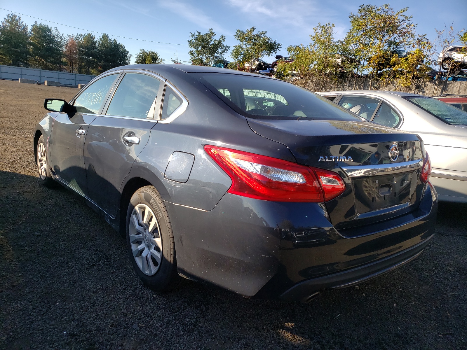 Photo 3 from auction – 2016 NISSAN ALTIMA 2.5 with VIN 1N4AL3AP4GC270517