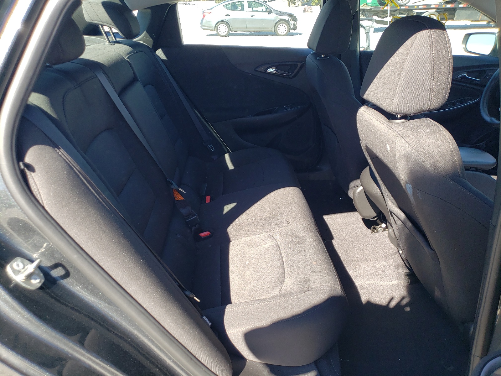 Photo 6 from auction – 2018 CHEVROLET MALIBU LS with VIN 1G1ZC5ST5JF168243